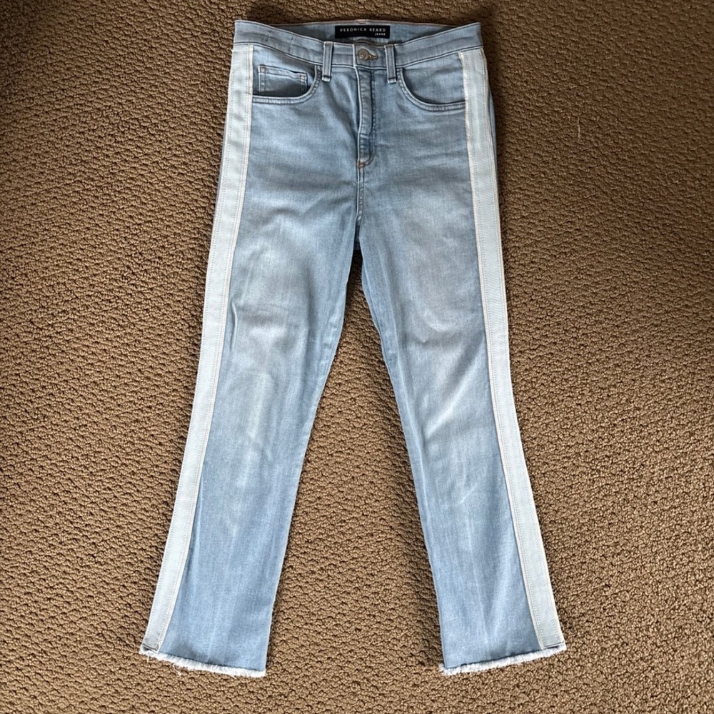 Veronica Beard flare, kick jeans, style: Carly - Picture 6 of 8